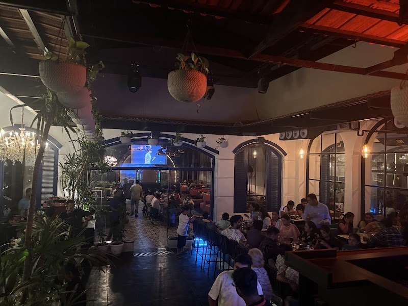 Qizo - Qizo SCO 43, Madhya Marg, Sector 26, Chandigarh, 160019, India