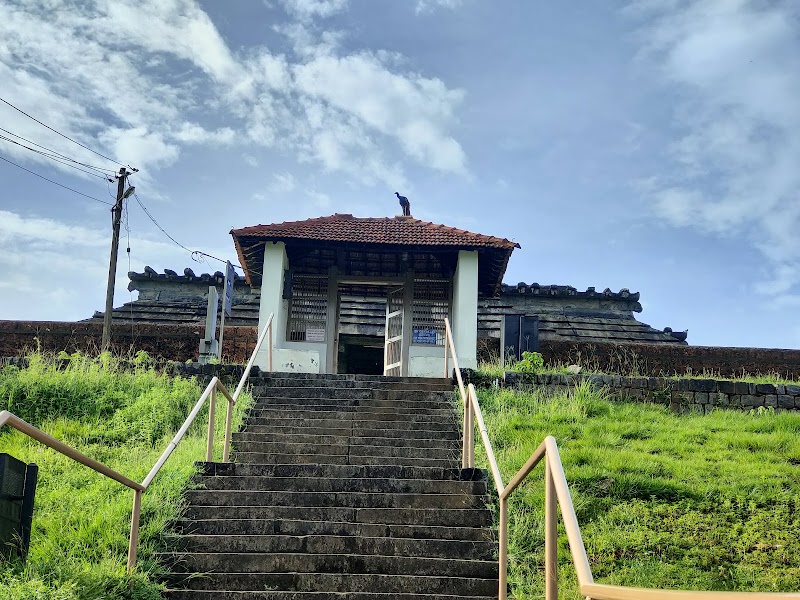 Shri Chaturmukha Jaina Basadi - Shri Chaturmukha Jaina Basadi, 6253+CXG, Market Rd, Karkala, Karnataka 574104, India