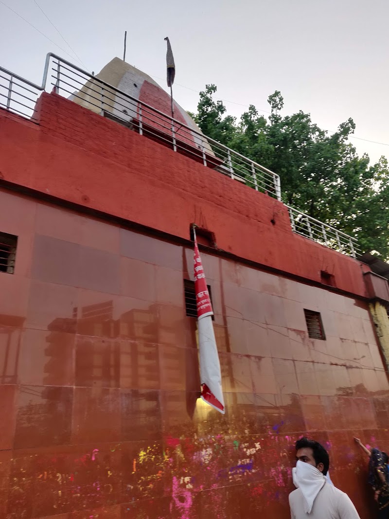 Shri Marghat Wale Hanuman Baba - Shri Marghat Wale Hanuman Baba, M67P+3QQ Hanuman Mandir Rain Basera, Shri Marghat Wale Hanuman Baba, 2158, ghat nojamuna bazar, पुरानी दिल्ली, अंतर्राज्यीय बस टर्मिनल, कश्मीरी गेट, दिल्ली, 110006, India