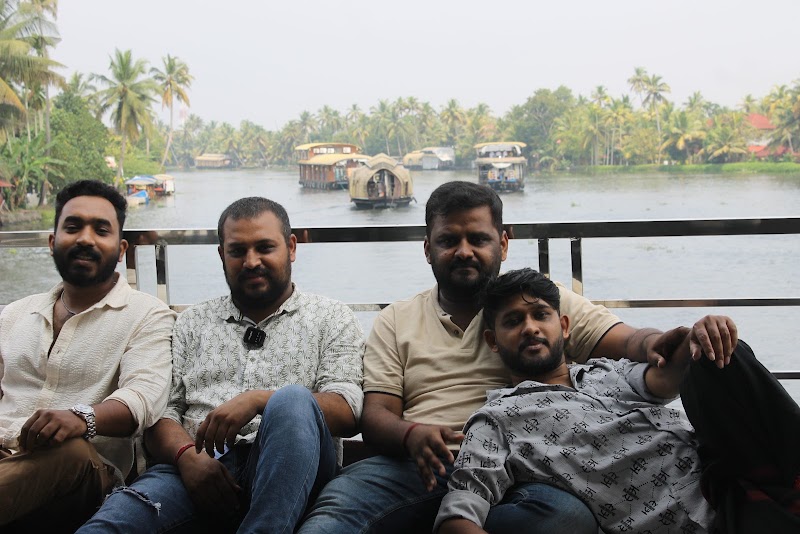 HOUSEBOAT ALAPPUZHA - HOUSEBOAT ALAPPUZHA Pathirappally, Poomkavu, Alappuzha, Keralam 688521, India