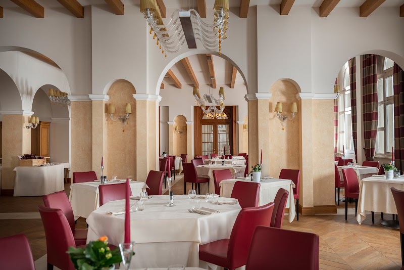 Schloss Hotel & Spa Pontresina - Schloss Hotel & Spa Pontresina Via Maistra 94, 7504 Pontresina, Switzerland