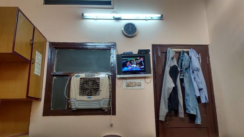 Hotel good luck - Hotel good luck, Super Speciality Hospital, Great Eastern Rd, above Central Bank Main Branch, beside Lalganga Shopping Mall, Raipur, Chhattisgarh 492001, India