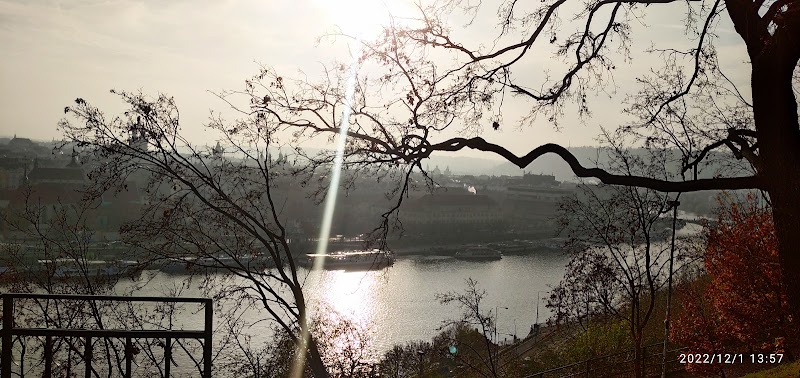 Letná Viewpoint - Letná Viewpoint, Letenské sady 170 00, 170 00 Praha 7-Holešovice, Czechia
