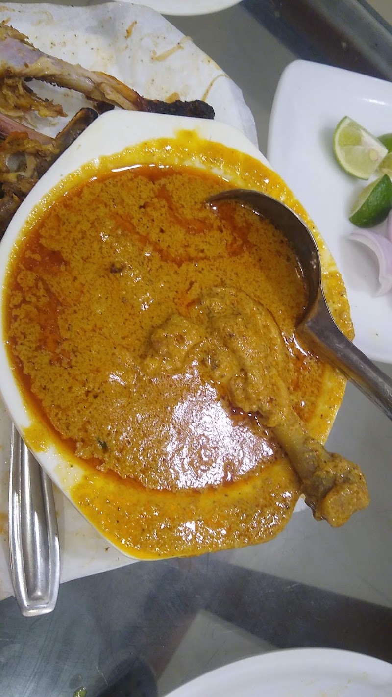 Ismail bhai's hotel khan chacha ( family Garden restaurant ) - Ismail bhai's hotel khan chacha ( family Garden restaurant ) beside Nadgeri Petrol Pump, Bank Colony, Saiful, Rohini Nagar, chowk, Solapur, Maharashtra 413008, India