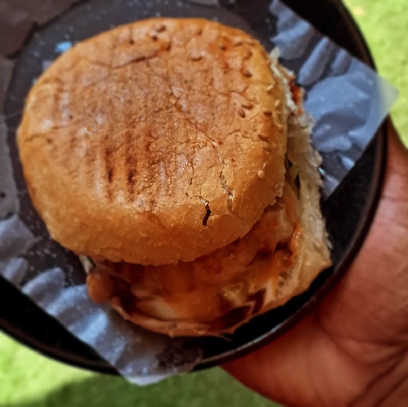 Graduate Vadapav Head Outlet - Graduate Vadapav Head Outlet, Shop No 4, Cross Lane, narayan bhuvan, NM Joshi Marg, Byculla West, Byculla, Mumbai, Maharashtra 400027, India