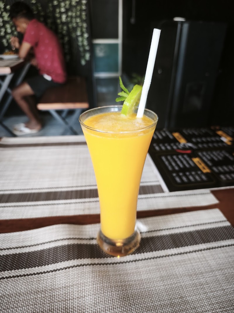 Nomad Nosh Restaurant - Nomad Nosh Restaurant, 1001/1 Wellawaya Road ,Debarawewa, Tissamaharama 82600, Sri Lanka