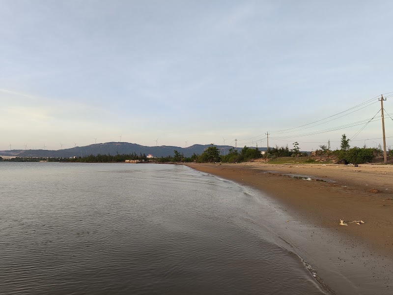 Biển Quy Nhơn Đông