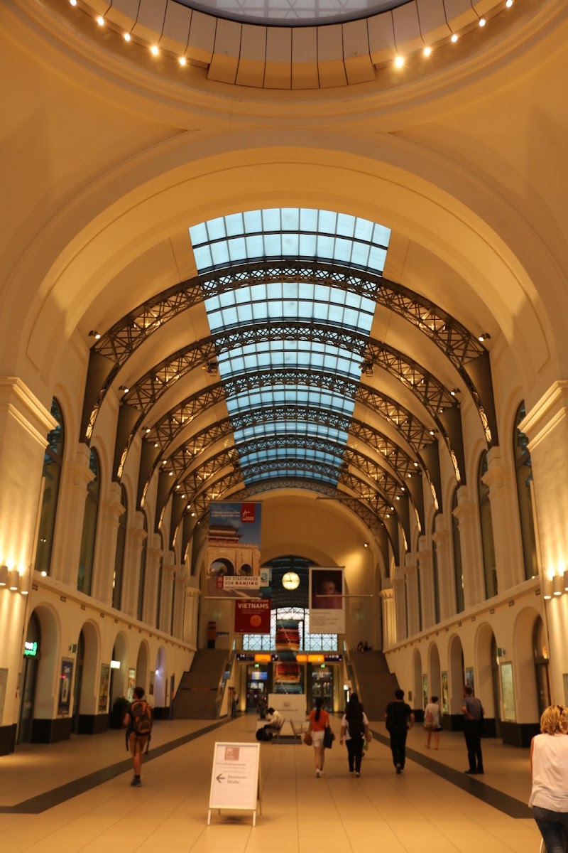 Hauptbahnhof - Hauptbahnhof 01069 Dresden, Germany