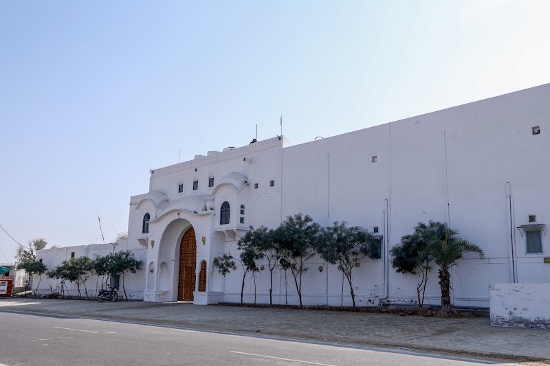 MANDAWA RESORT - MANDAWA RESORT, road, near Ganesh Mandir, Fatehpur, Mandawa, Rajasthan 333704, India