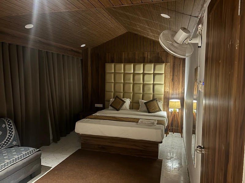 Hotel Relax Inn - Hotel Relax Inn Airport Square,Beside Hotel Pride and, DABO Pub, Yogeshema society, Wardha Rd, near Dr. Ambedkar International Airport 25, New Manish Nagar, Somalwada, Nagpur, Maharashtra 440025, India