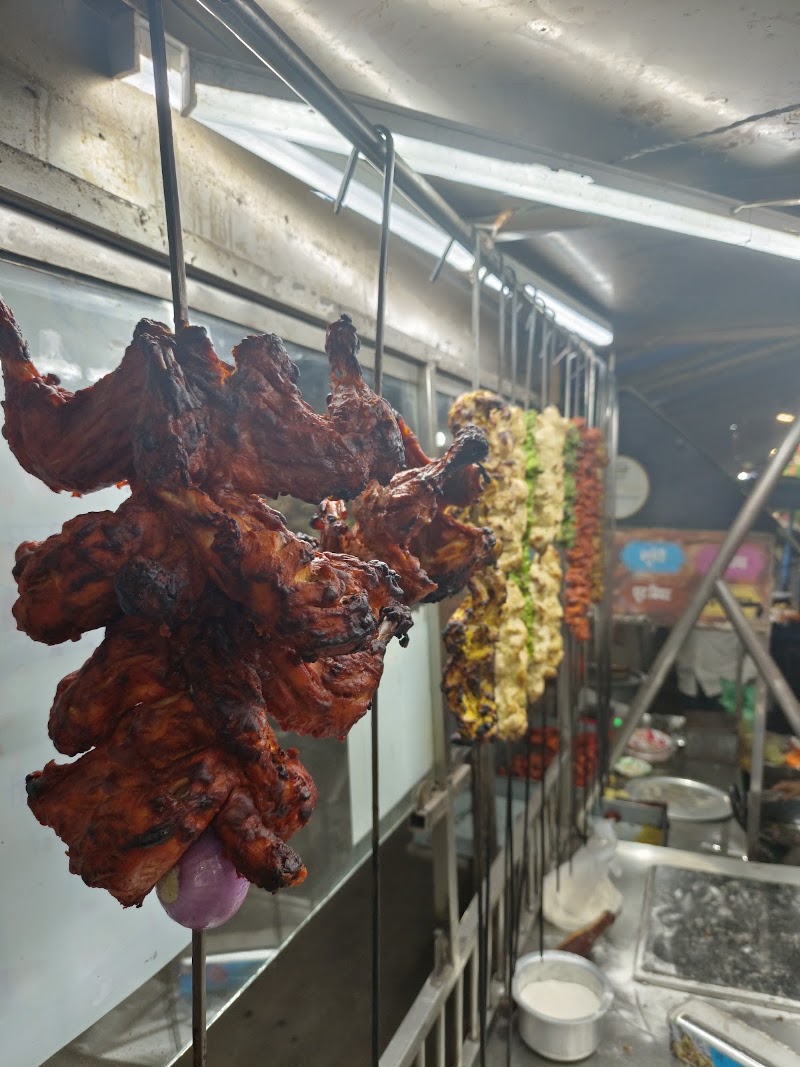Hotel Al-Taha - Hotel Al-Taha Baijnath Para Mehbubia, Raipura Chowk Rd, Raipur, Chhattisgarh 492001, India