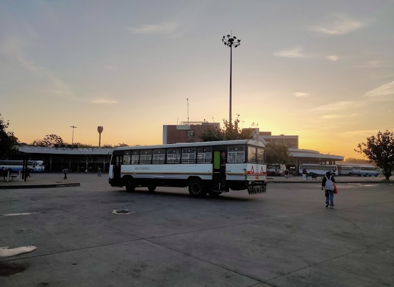 ISBT Sector 43 - ISBT Sector 43 PP8V+M5X, ISBT Rd, Sector 43, Chandigarh, 160043, India