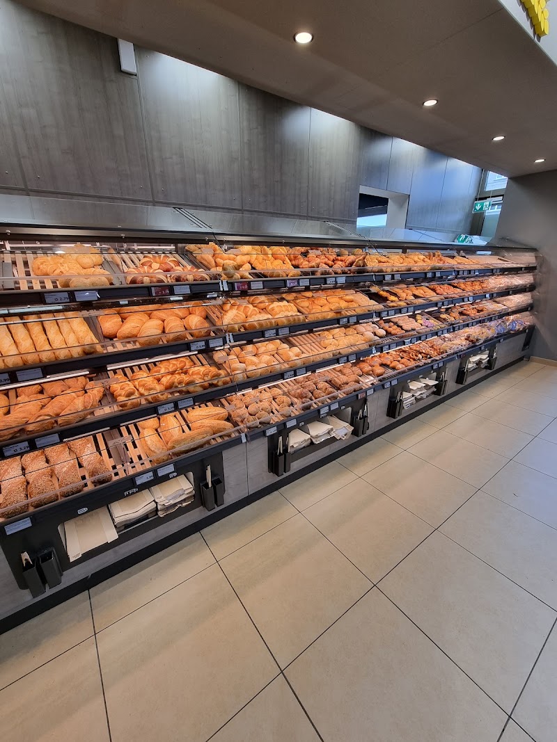 ALDI SUISSE - ALDI SUISSE, Badenerstrasse 565, 8048 Zürich, Switzerland