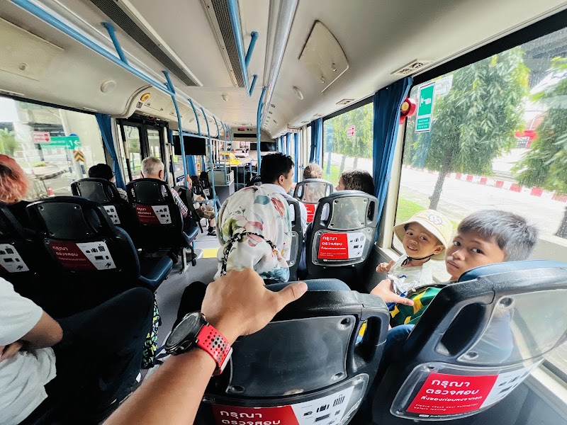 Airport Shuttle Bus Service(BKK-DMK) - Airport Shuttle Bus Service(BKK-DMK) PQ69+F7X, Nong Prue, Bang Phli District, Samut Prakan 10540, Thailand