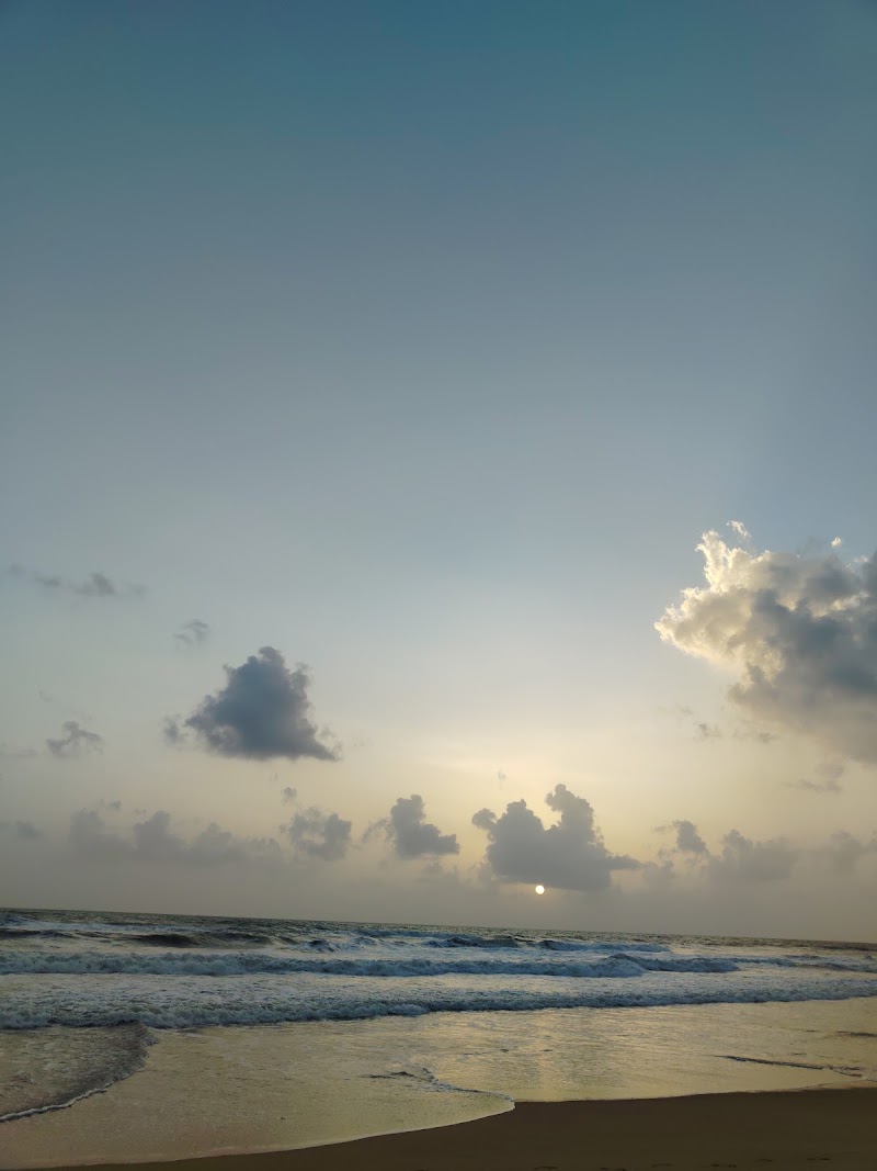North Candolim beach - North Candolim beach GQF6+W59, Candolim, Goa 403519, India