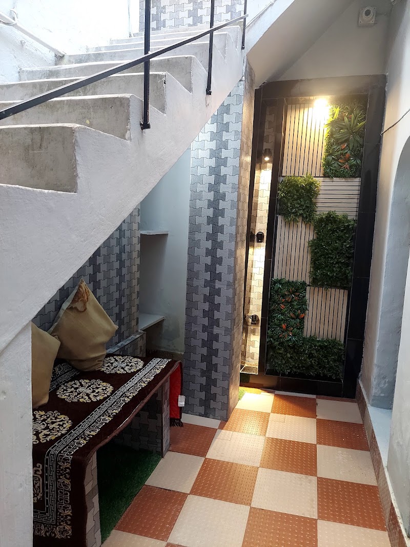 Ani's Homestay - Ani's Homestay 7, Kalidas Patitundi Ln, behind Kalighat fire station, Kalighat, Kolkata, West Bengal 700026, India