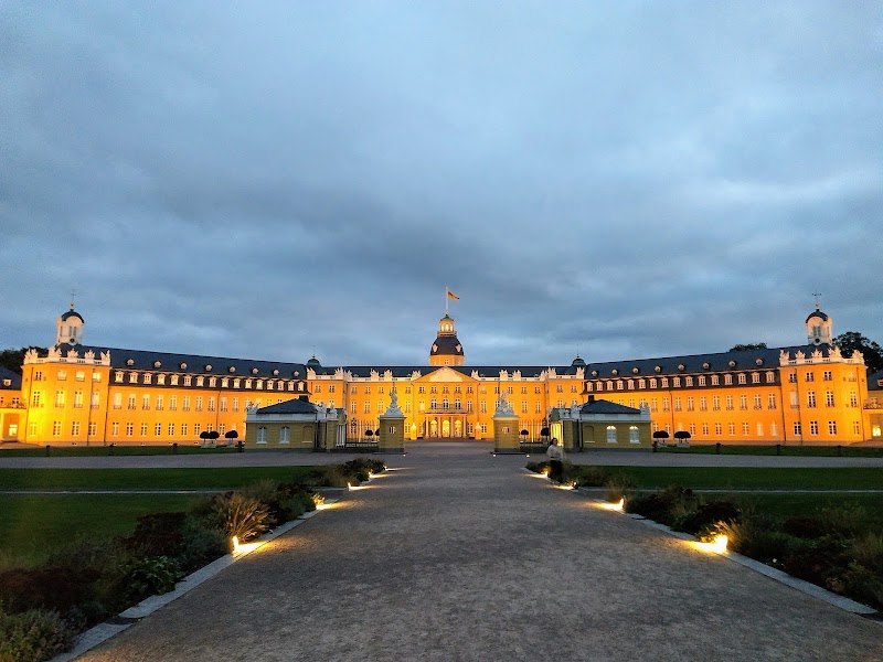 Karlsruhe Palace - Karlsruhe Palace, Schloßbezirk 10, 76131 Karlsruhe, Germany