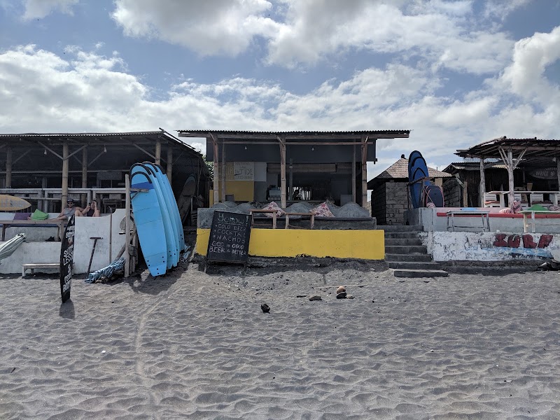 Yellow Beach Bar - Yellow Beach Bar 84WF+GHP, Jl. Munduk Kedungu, Canggu, Kec. Kuta Utara, Kabupaten Badung, Bali, Indonesia