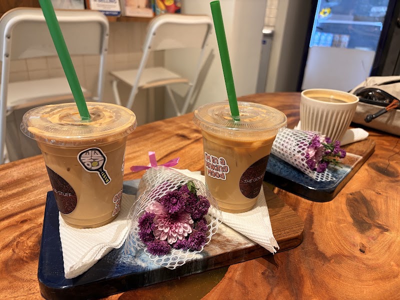 The Good Stuff | Bandra - The Good Stuff | Bandra Shop No. 1, Hardik Villa, Sherly Rajan Rd, next to Rizvi Collage, Rizvi Complex, Chuim, Bandra West, Mumbai, Maharashtra 400050, India