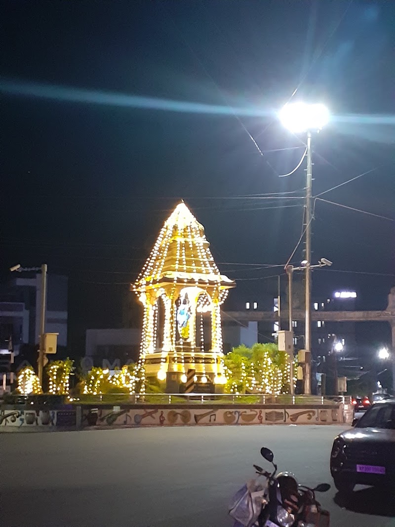 Tallapaka Annamacharya Statue - Tallapaka Annamacharya Statue CXHG+QGR, Mini Bypass Road, ISKCON City, Magunta Layout, Nellore, Andhra Pradesh 524003, India