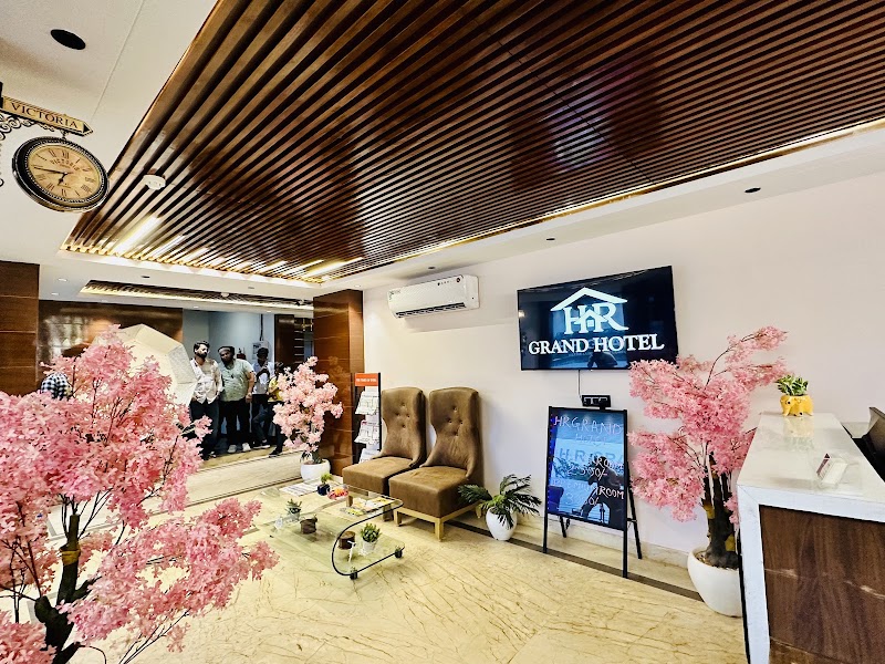 HR Grand Hotel - HR Grand Hotel 256/9, Main Road, behind Apollo Hospital, Pocket 10B, Jasola Vihar, New Delhi, Delhi 110025, India