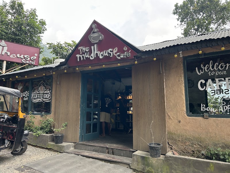 The Mud House Cafe - The Mud House Cafe Main Nainital Highway, Nanital Jeliokot, road, Dolmar, Uttarakhand 263127, India