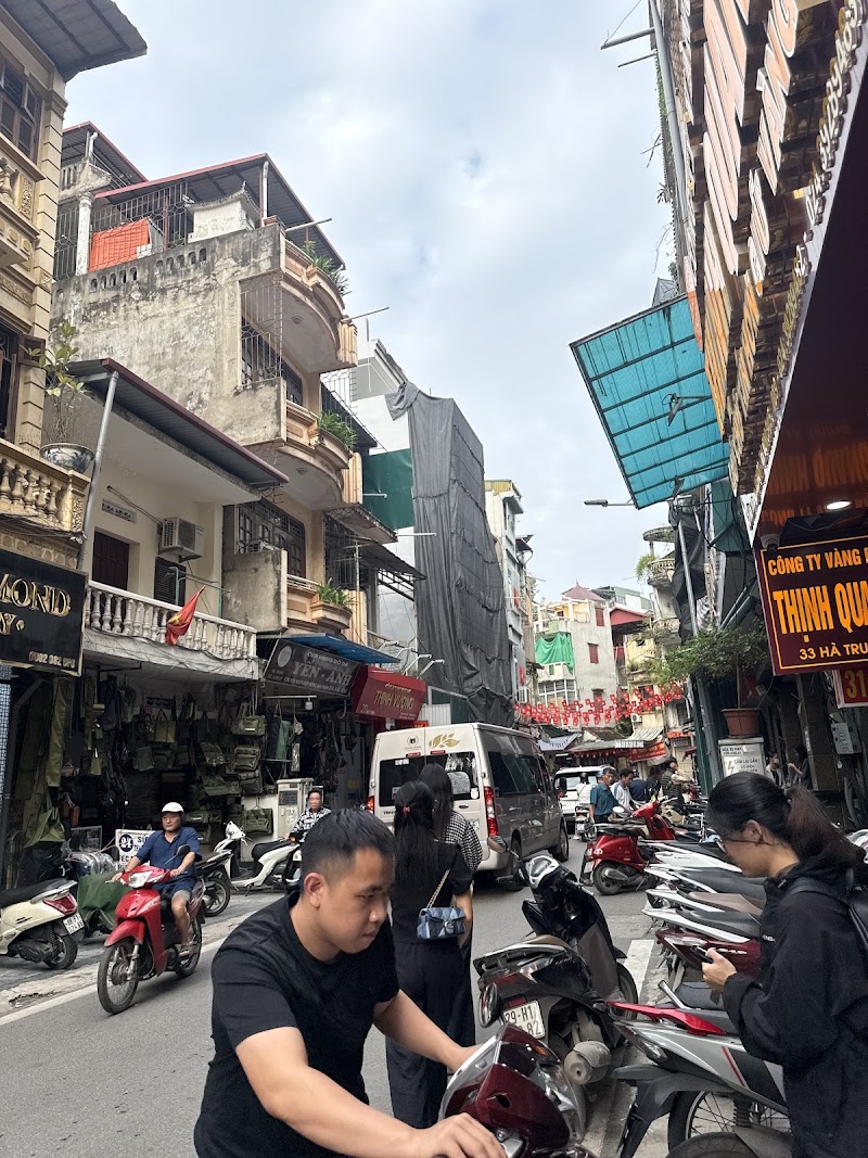 Công ty vàng bạc Quốc Trinh - Công ty vàng bạc Quốc Trinh, 27-29 Hà Trung, Phố cổ Hà Nội, Hoàn Kiếm, Hà Nội, Vietnam