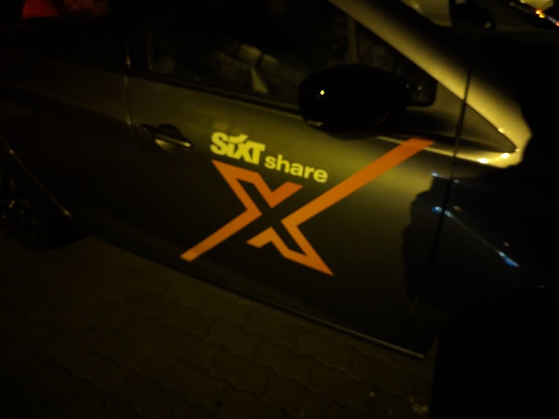 SIXT ride GmbH & Co. KG - SIXT ride GmbH & Co. KG 82049 Pullach, Germany