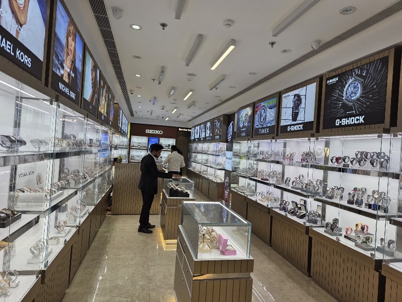 World Of Watches - Ambience Mall - World Of Watches - Ambience Mall UN F109 First, Floor, 1st, Ambience Mall, NH-8, Ambience Island, DLF Phase 3, Sector 24, Gurugram, Haryana 122010, India