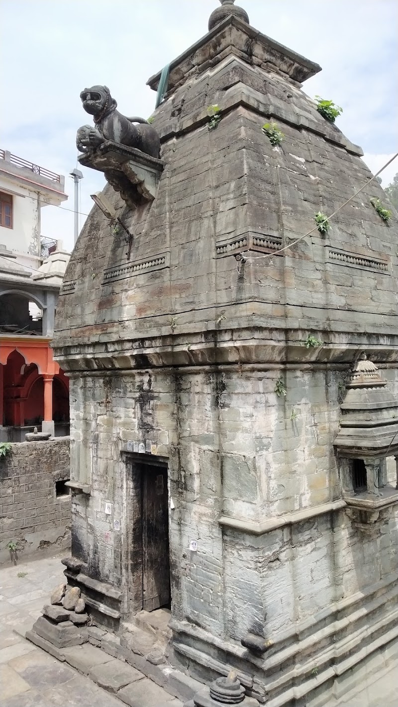 Shree Bagnath Mandir, Bageshwar - Shree Bagnath Mandir, Bageshwar, RQPC+QW6, SH 37, Bageshwar, Kaphalkhet, Uttarakhand 263642, India