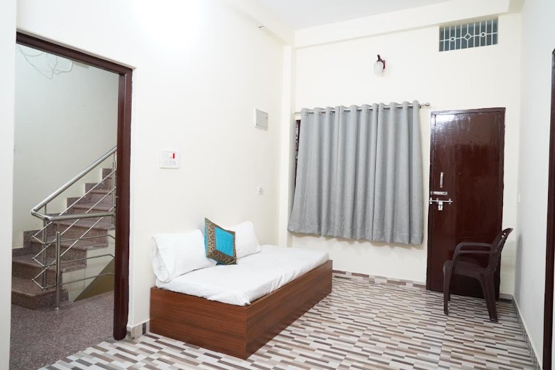 Kashi Paradise Stay - Homestay near temple in Varanasi - Kashi Paradise Stay - Homestay near temple in Varanasi, House No. 89, Lane Number 2, near Sankatmochan Temple, Saket Nagar Colony, Lanka, Varanasi, Uttar Pradesh 221005, India