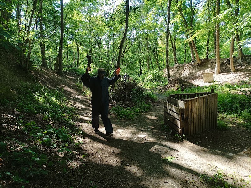 Paintball Adventure Farm - Paintball Adventure Farm, Chemin de Herdawé 20, 6980 La Roche-en-Ardenne, Belgium