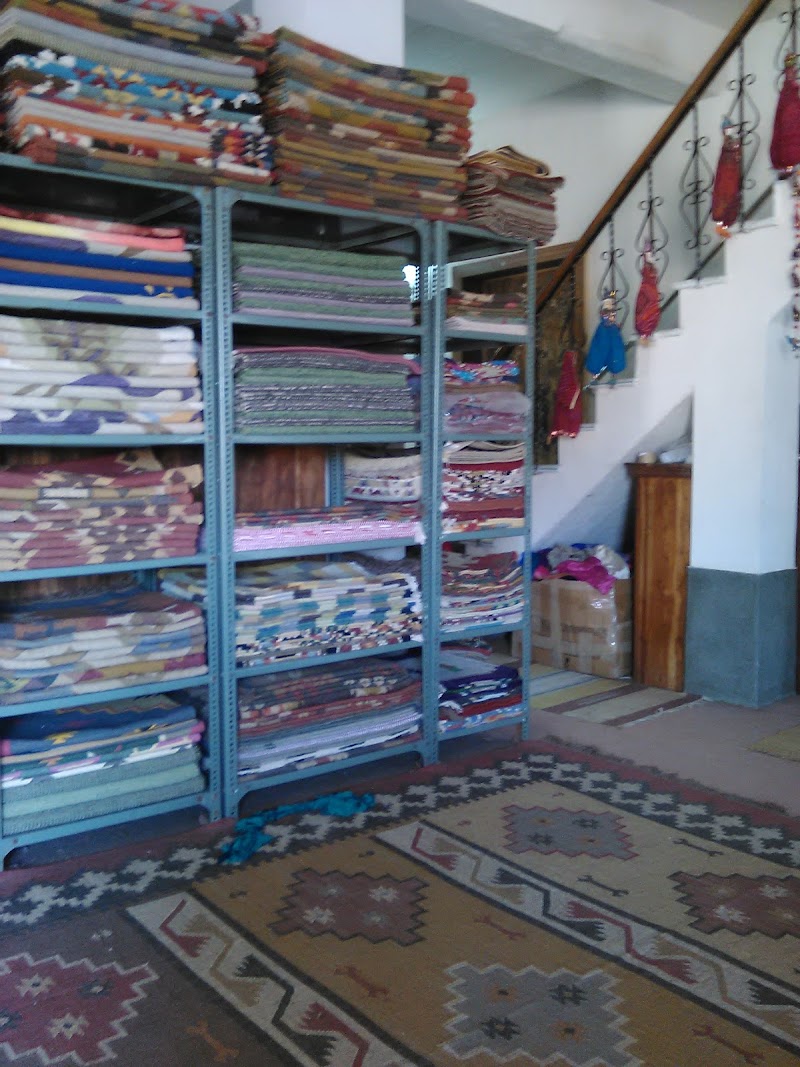 Via Bishnoi Village Craft - Via Bishnoi Village Craft, Shatabdi Circle, 204-205 Suncity Colony, New Pali Road, Jhalamand, Jodhpur, Rajasthan 342016, India