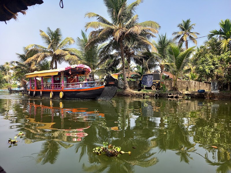 Paddy N' Canal Boating - Paddy N' Canal Boating opposite of firestation, near KSRTC bus stand, Thirumala, Alappuzha, Keralam 688011, India