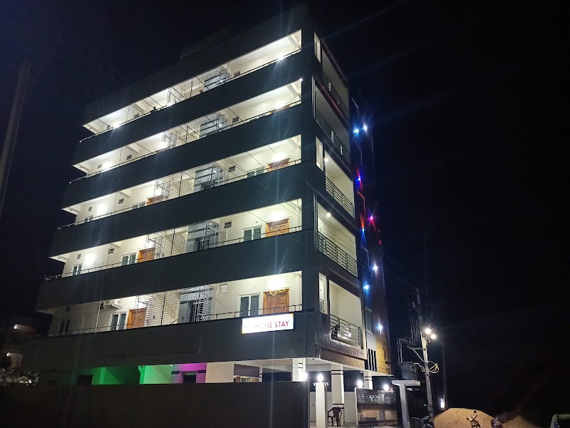 Four Seasons Homestay