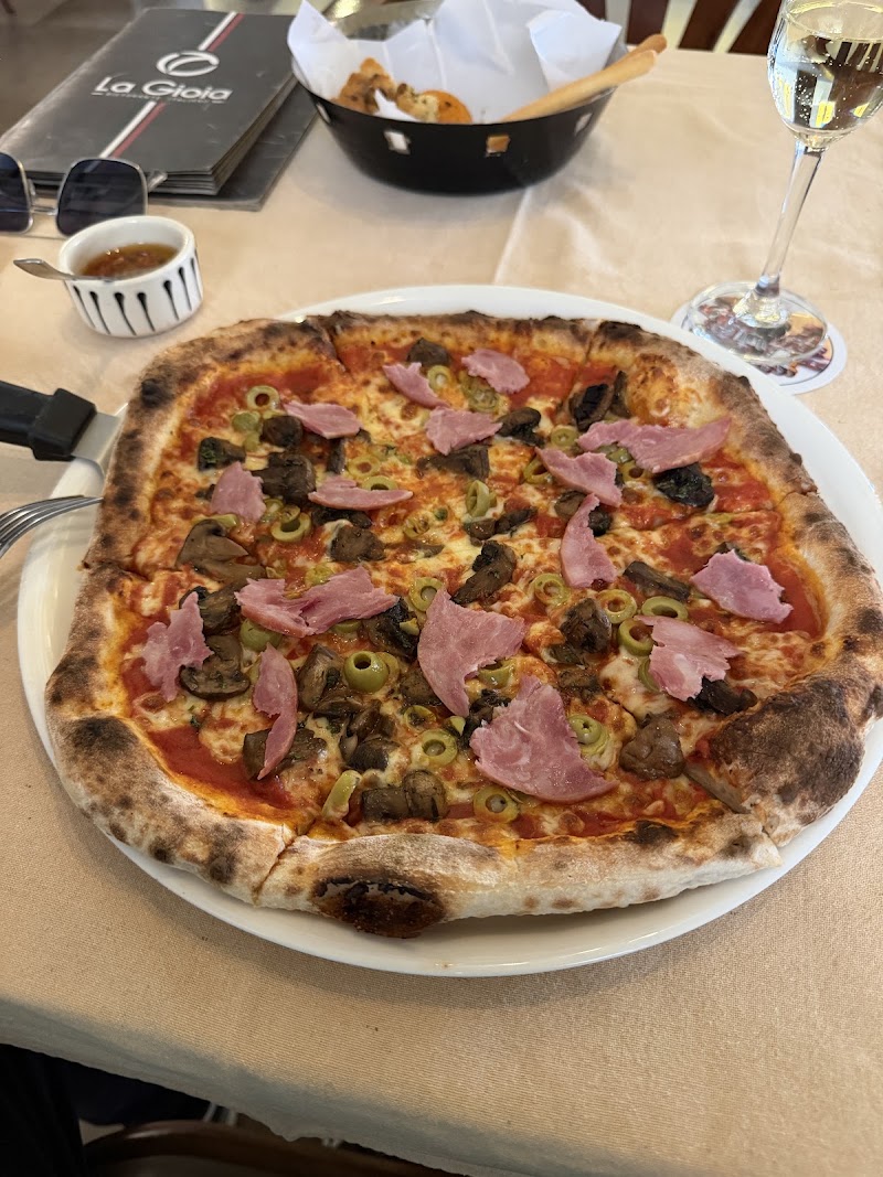 La Gioia - La Gioia 1085, 12th Main Rd, HAL 2nd Stage, Doopanahalli, Indiranagar, Bengaluru, Karnataka 560008, India