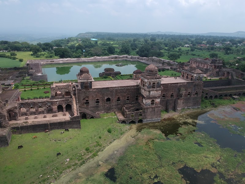 Jahaz Mahal Mandu Dhar - Jahaz Mahal Mandu Dhar, Jahaj Mahal, Jahaj Mahal Internal Rd, Sulibardi, Madhya Pradesh 454010, India