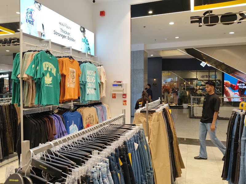 Bewakoof Clothing Store - Nexus Elante Mall, Chandigarh - Bewakoof Clothing Store - Nexus Elante Mall, Chandigarh, Unit No. 119, First Floor, Elante Mall, Plot No. 178-178A, Purv Marg, near Industrial and Business Park, Industrial Area Phase I, Chandigarh, Punjab 160002, India