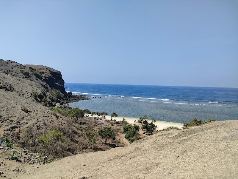Bukit Merese - Bukit Merese, Jl. Kuta Lombok, Kuta, Kec. Pujut, Kabupaten Lombok Tengah, Nusa Tenggara Bar. 83573, Indonesia