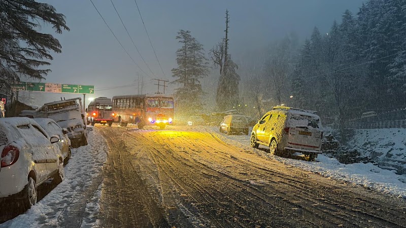 Manali Private Taxi service - Manali Private Taxi service, House No, 137 Ward, 6, Gompa Rd, Siyal, Manali, Himachal Pradesh 175131, India