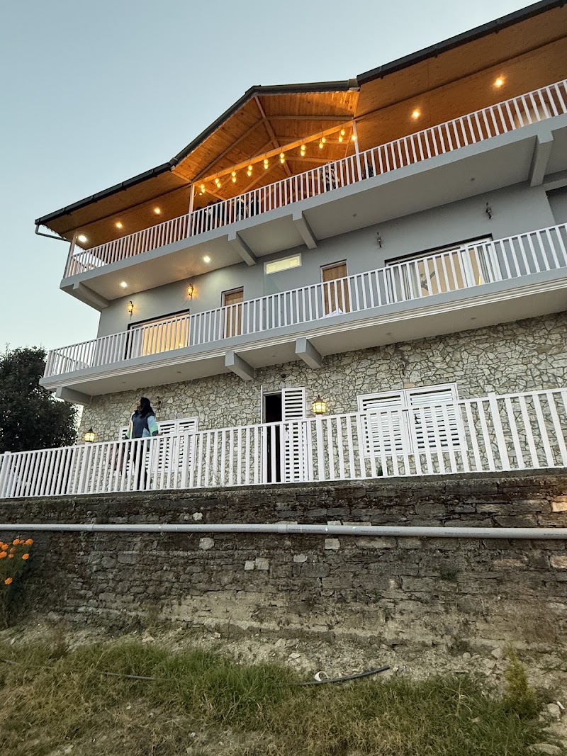 Omaya Vista - Omaya Vista, Seetla, Mukteshwar, Uttarakhand 263138, India