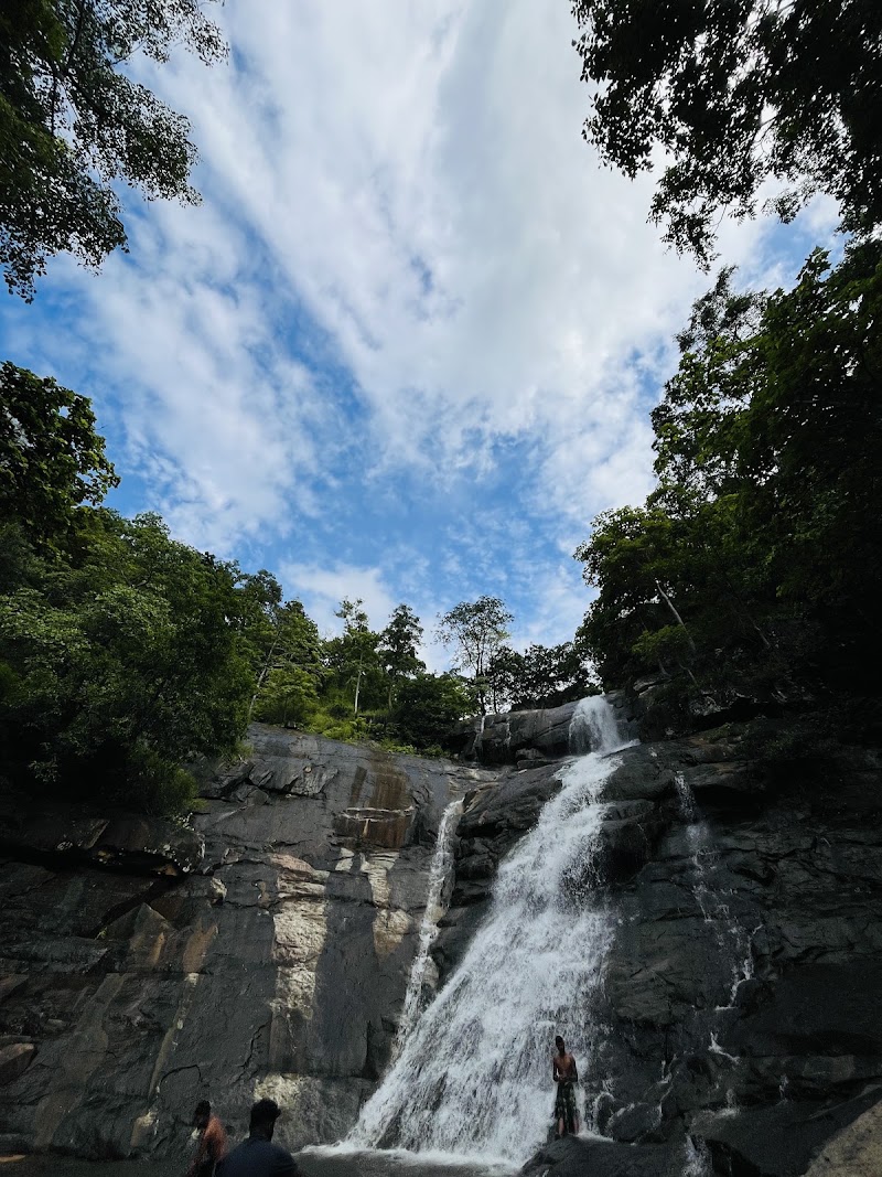 Mukhipata Waterfall, Manikera