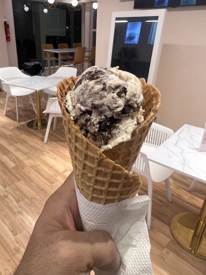 Dumont Creamery - Dumont Creamery 2577, 13th Cross Rd, 1st Sector, HSR Layout, Bengaluru, Karnataka 560102, India