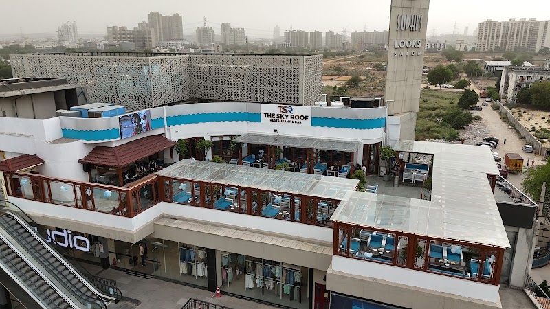 The Sky Roof - The Sky Roof reach 3 road, Gurugram, Haryana 122101, India