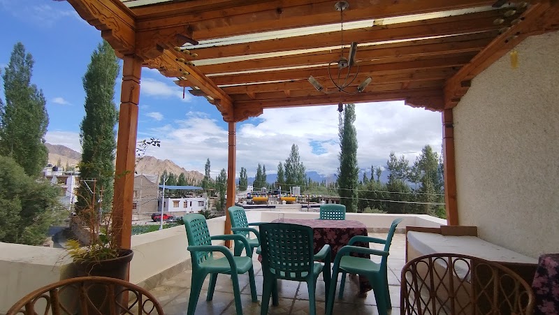 Gangs-Shun Homestay - Gangs-Shun Homestay, Upper Tukcha Road Leh Jammu and Kashmir, Leh, 194101