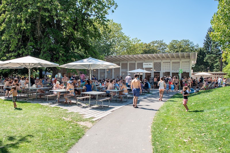 Hiltl am Strand - Hiltl am Strand Mythenquai 95, 8002 Zürich, Switzerland