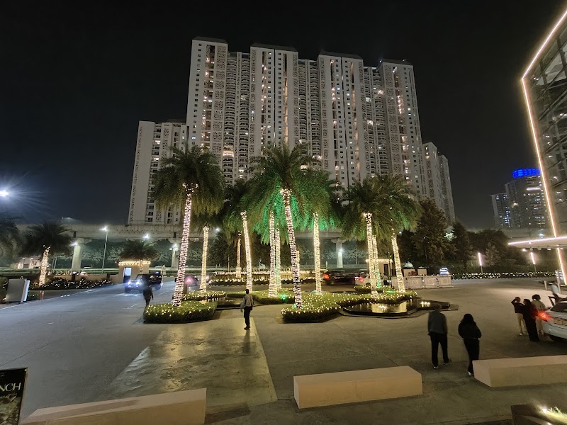 DLF One Horizon Center, Gurugram - DLF One Horizon Center, Gurugram Horizon Centre, DLF One, Golf Course Rd, Horizon Colony, Phase 5, Sector 43, Gurugram, Haryana 122009, India