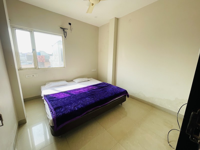Hotel Shree Lok - Hotel Shree Lok, 5QH8+FWJ, 112/12, near Mahakal Lok Corridor Road, Jaisinghpura, Ganesh Nagar, Ujjain, Madhya Pradesh 456006, India