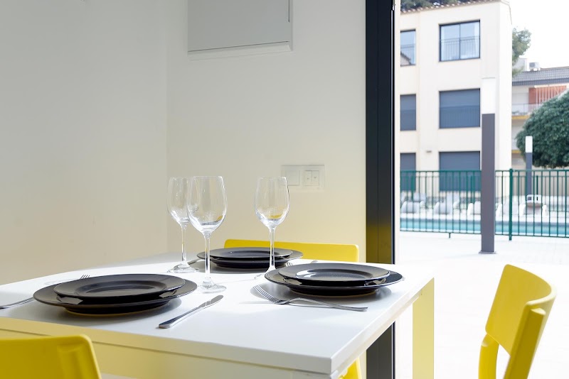Castell Beach Aparthotel - Castell Beach Aparthotel Avinguda de Castelldefels, 191, 193, 08860 Castelldefels, Barcelona, Spain