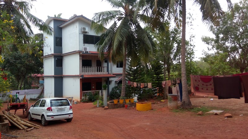 SATPURUSH GUEST HOUSE - SATPURUSH GUEST HOUSE, near PARA VERLA CANCA CORPORATIVE BANK, PARRA ARADI, Mapusa, Parra, Goa 403510, India